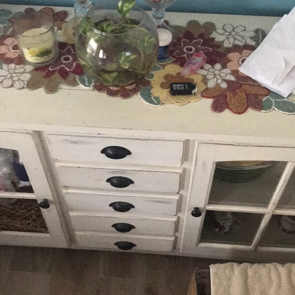 Bouffet Table - Picture 7 of 7